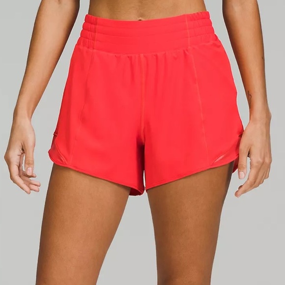 ❤️LULULEMON HIGH RISE HOTTY HOT SHORT 4”-CARNATION RED-4❤️ - Picture 2 of 10